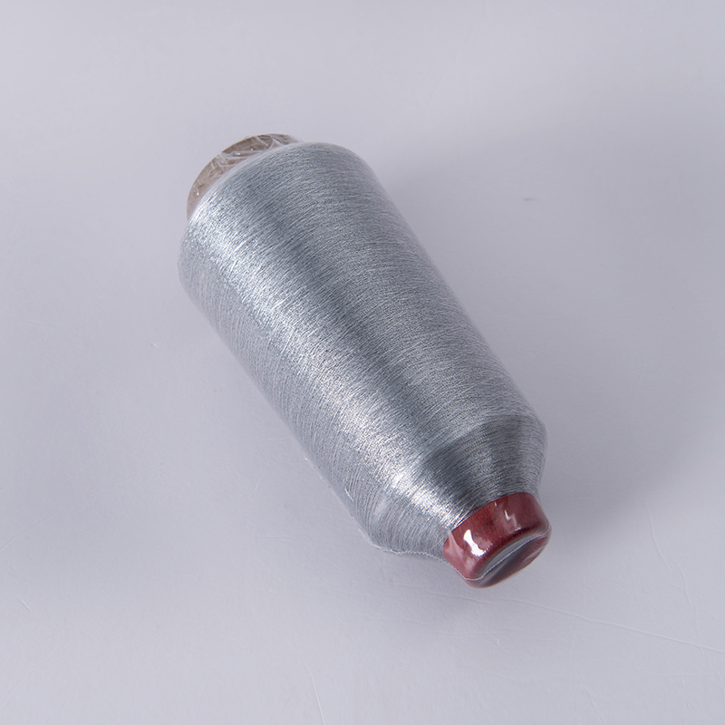 Hva er metallisk brodertråd?