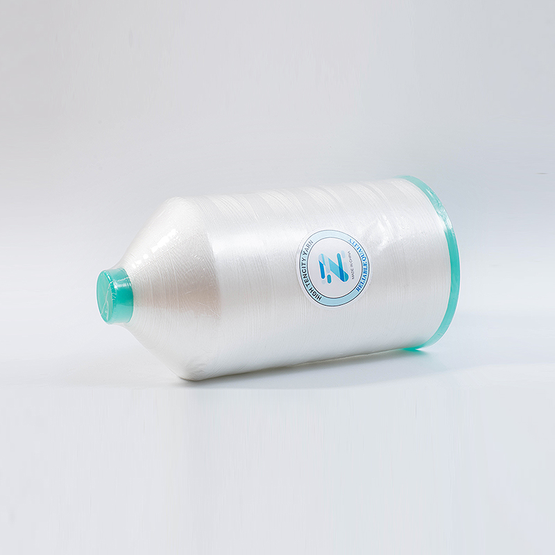 Hva er forholdet mellom polyestertråd med høy styrke og sytråd?